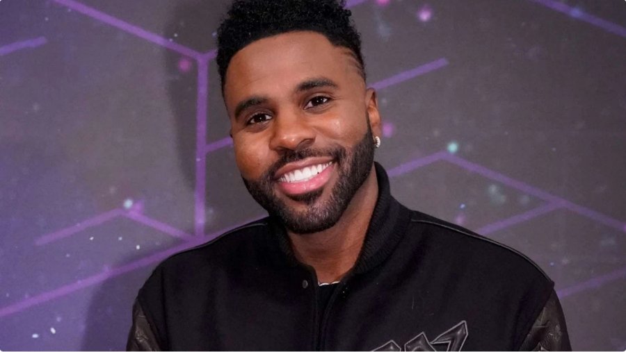 Jason Derulo në qendër të kritikave për shkak të peshkaqenëve që mban në shtëpi