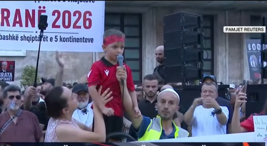  Mos m i vrisni ëndrrat  se kam gjak shqiptari      Vogëlushi mesazh Ramës nga protesta