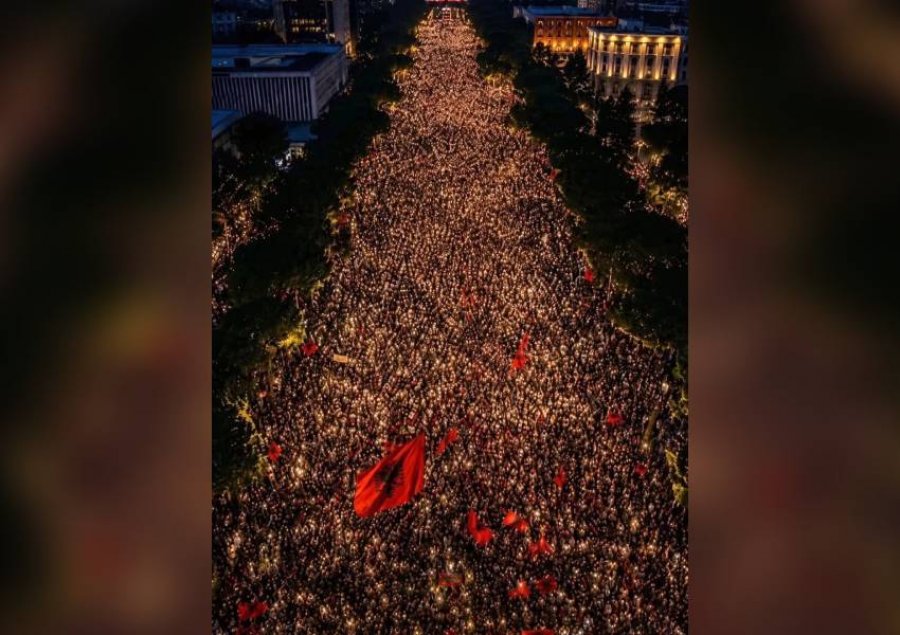  Korrupsioni dhe mbrojtja e zyrtarëve po dëmtojnë besimin   Këshilli i Ambasadorëve mbështet protestat qytetare