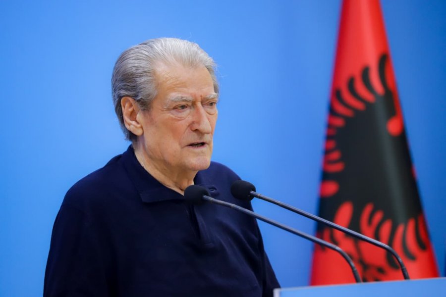 ‘Rama të heqë urgjentisht dorë nga antimitingjet’/ Berisha: Ndërkombëtarët të mbështesin protestën qytetare