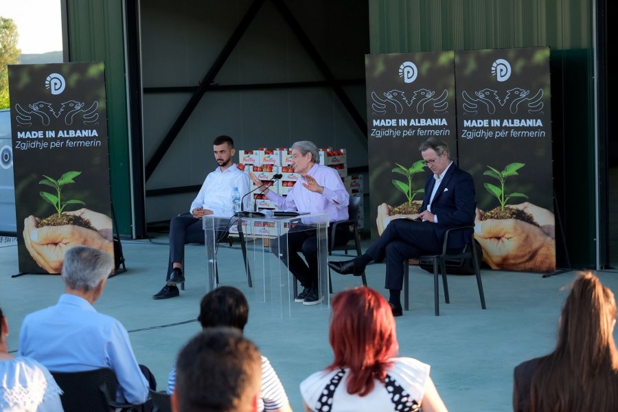 VIDEO  Berisha  Shqipëria nuk mund të quhet kurrë vend i zhvilluar me një fshat të prapambetur