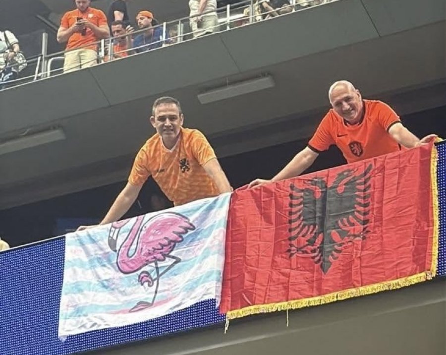 FOTO/ Revolucioni i Flamingove mbërrin në Kupën e Botës në SHBA