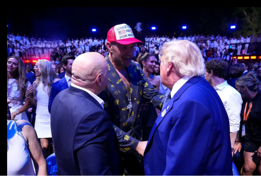 Tyson Fury rikthehet në SHBA pas gati pesë vjetësh, takon Donald Trump-in në UFC Freedom 250