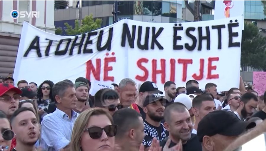 SYRI TV  Edi Rama sulmon qytetarët protestues  Protesta  turmë e degraduar