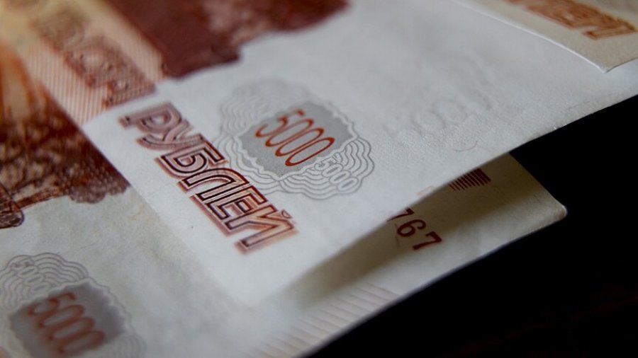 Irani do të hapë bordin e tregtimit të rublës, ndërsa shefi i bankës qendrore viziton Moskën