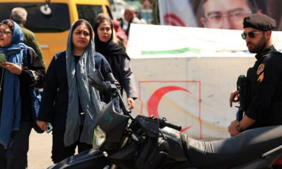 'Kemi frikë të flasim': Iranianët thonë se shtypja është më e ashpër se para luftës