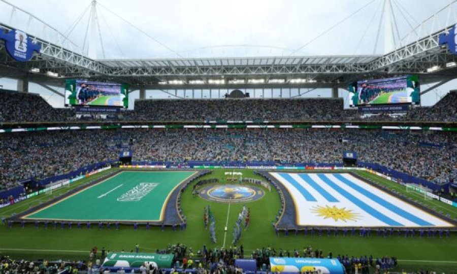 FIFA ndryshon ceremoninë para ndeshjeve për shkak të flamurit të Arabisë Saudite, ja arsyeja