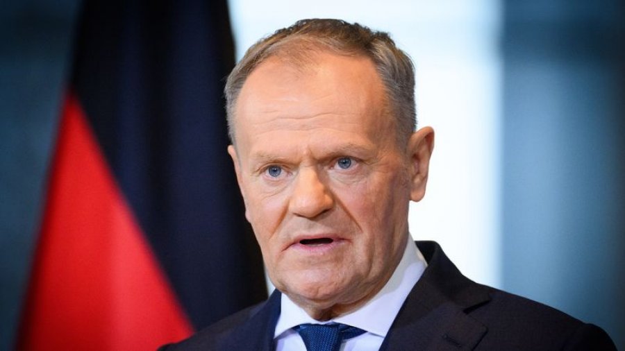 Ekzekutimi i karikaturistit rus në Poloni  Tusk  Vrasje politike 