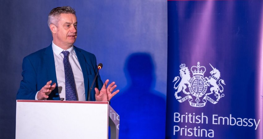 Ambasadori britanik: Sa më shpejt parlament të qëndrueshëm, qeveri funksionale dhe presidencë