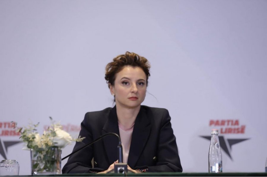 'Qeveria të japë llogari'/ Xhixho: Europa konfirmoi se Shqipëria mbahet peng nga korrupsioni dhe keqqeverisja