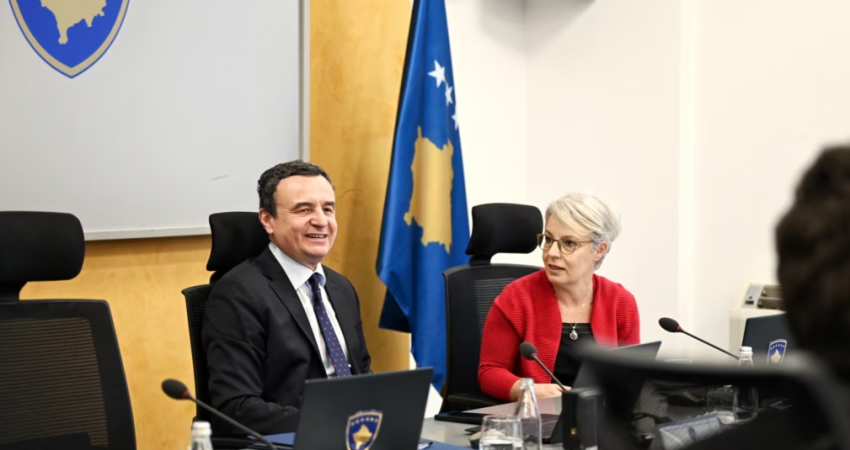 Qeveria në detyrë mban mbledhje elektronike, miraton disa vendime