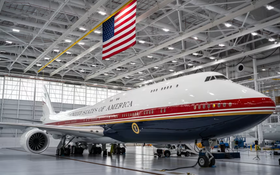Donald Trump zbulon avionin e ri presidencial
