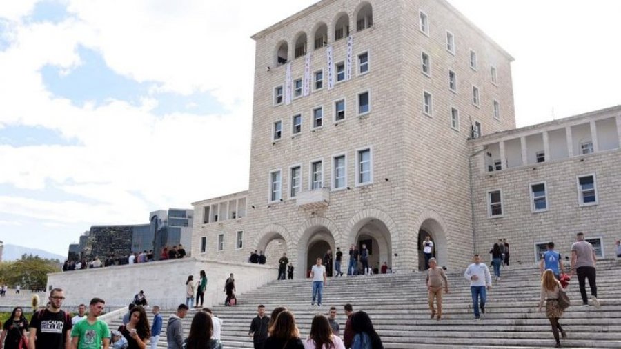 Sindikata e Pedagogëve mbështet protestat në Shqipëri: Qeveria të dëgjojë kërkesat dhe të rrisë transparencën