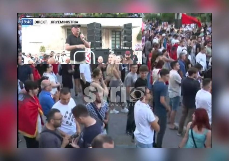 ‘35 vjet s’ka ndodhur kjo protestë’/ Qytetari në protestë: Rama, Belinda na kanë vjedhur gjithçka