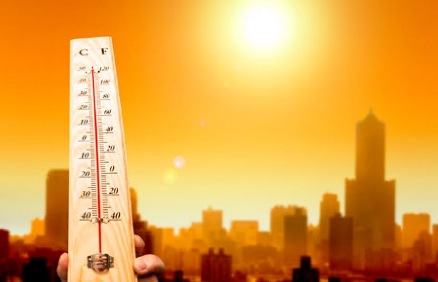 Vala e të nxehtit 'përvëlon' Francën, temperaturat pranë 40°C