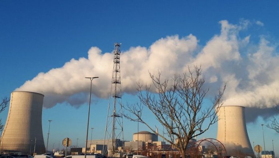 Vala e të nxehtit ndalon centralin bërthamor në Francë, 'Golfech' pezullon reaktorin nga rritja e temperaturave