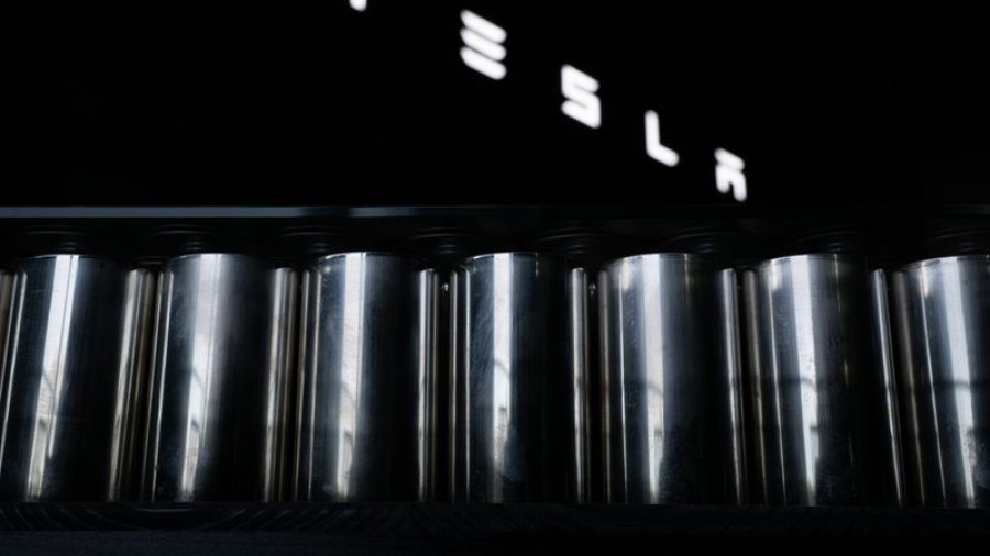 tesla-nenshkruan-marreveshje-per-sisteme-ruajtjeje-baterish-ne-evrope
