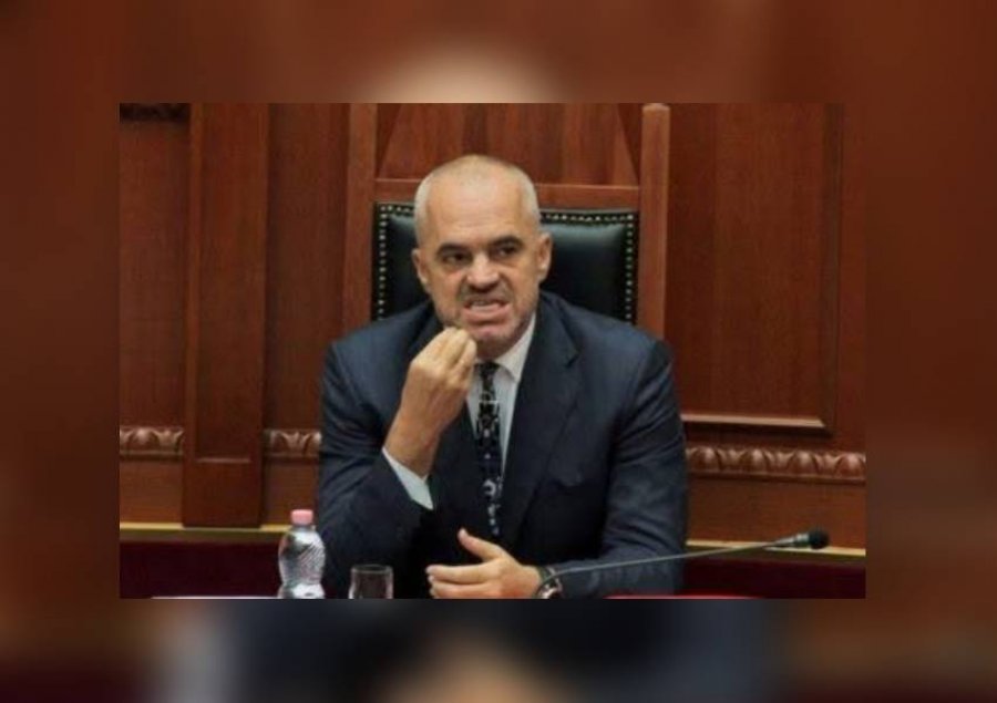 Ai që shan anglisht popullin e tij 