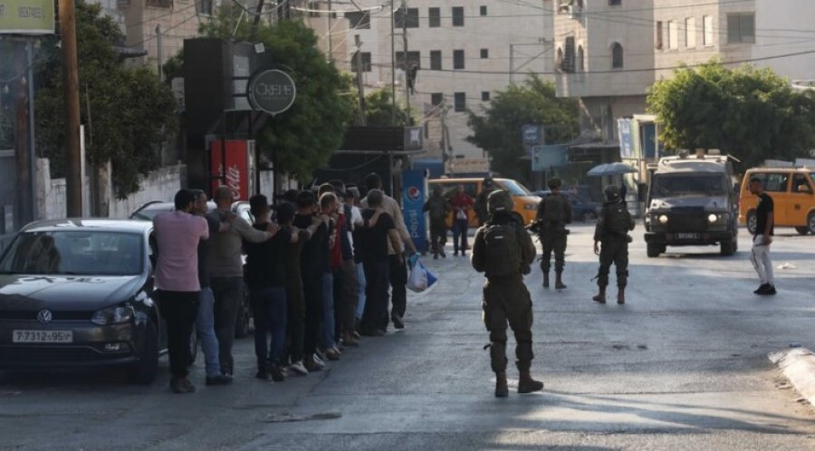 ushtria-izraelite-arreston-21-palestineze-ne-bregun-perendimor-perfshire-te-burgosur-te-liruar