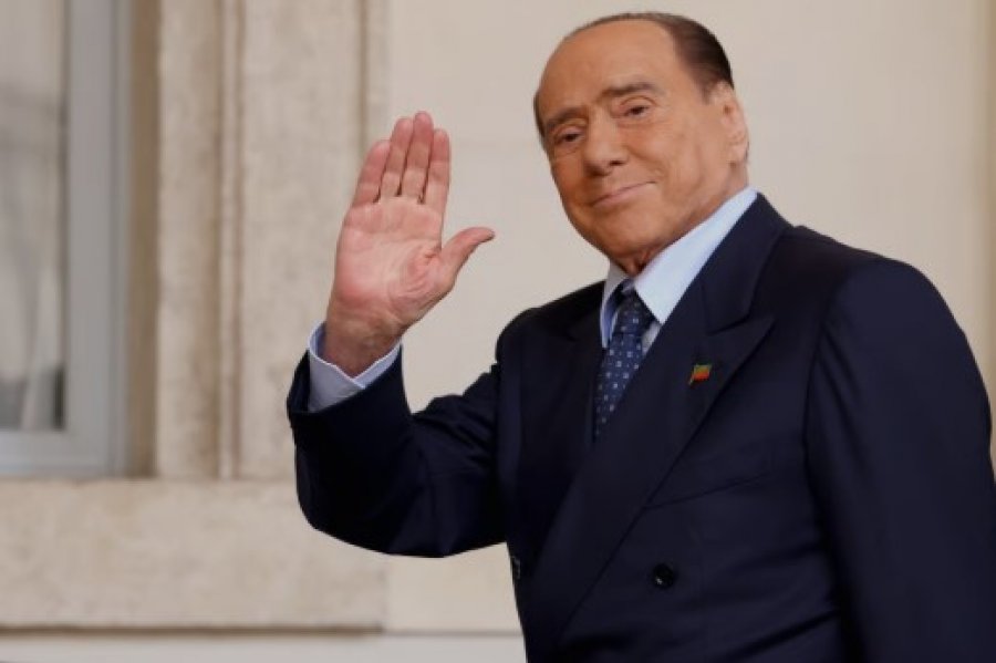 me-vlere-350-milione-euro-familja-mbreterore-e-katarit-blen-vilen-luksoze-te-berlusconit-ne-sardenje