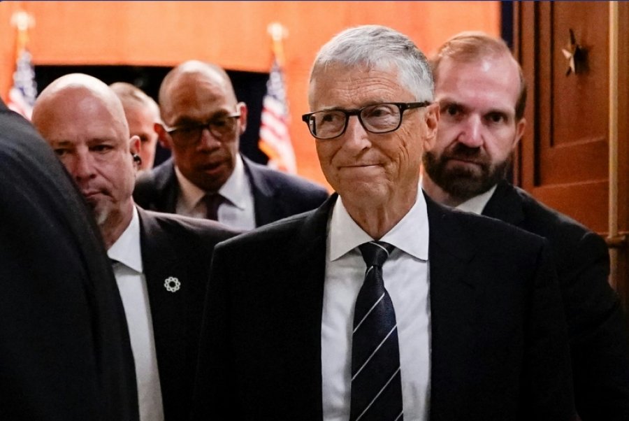 Bill Gates: Nuk e kam parë krimin, por mund të ketë qenë në prani të viktimave të Epsteinit