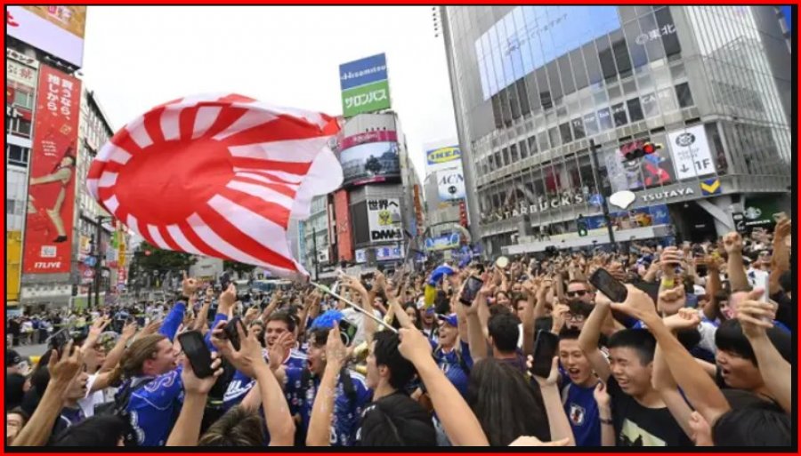 Tifozët japonezë rrezikojnë ndëshkim nga FIFA pas incidentit me flamurin ‘Rising Sun’