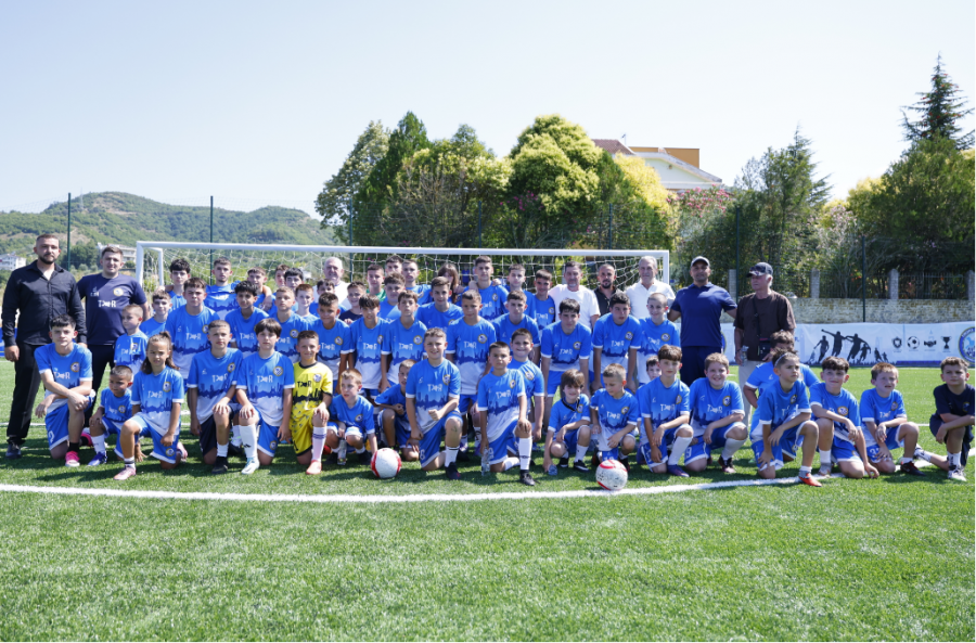 Presidenti Duka inauguron fushën e re në Picallë: Investim për fëmijët, të rinjtë dhe të ardhmen e futbollit
