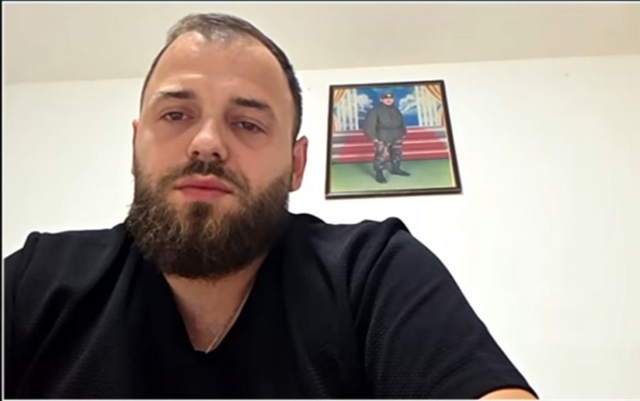  Kur babai im luftonte me plumbat  Taulant Balla paloste milionat   Reagon ashpër dhe djali i Tahir Sinanit