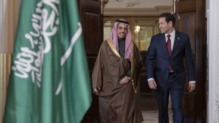 Arabia Saudite dhe SHBA diskutojnë marrëveshjen Uashington–Teheran dhe lundrimin në Hormuz