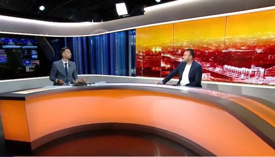 VIDEO  Protesta që tronditi qeverinë   Balliu  Qytetarët dolën mbi propagandën  rrjetet thyen mediat e qeverisë