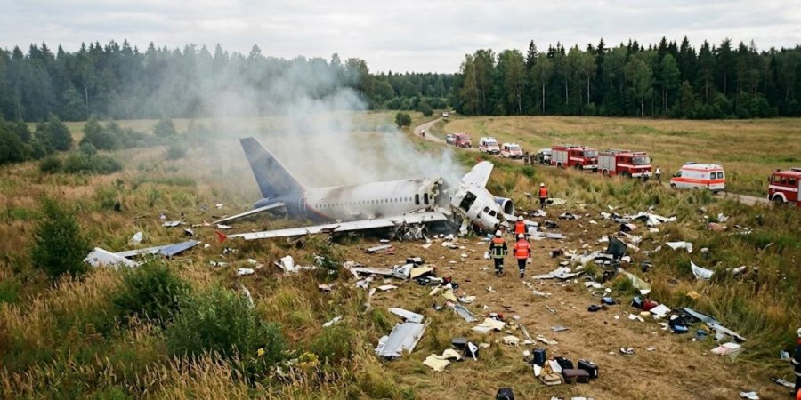Rrëzohet një avion në Francë, humbin jetën 11 persona