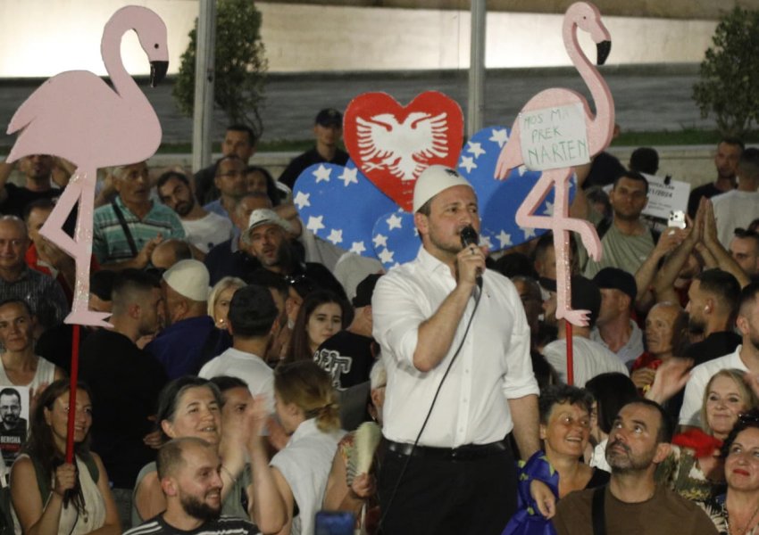 'Mjaft me korrupsionin dhe diktaturën'/ Zv/Presidenti i PE: Pse Evropa është këtu në protestë me ju dhe Rama jo? Është i frikësuar...