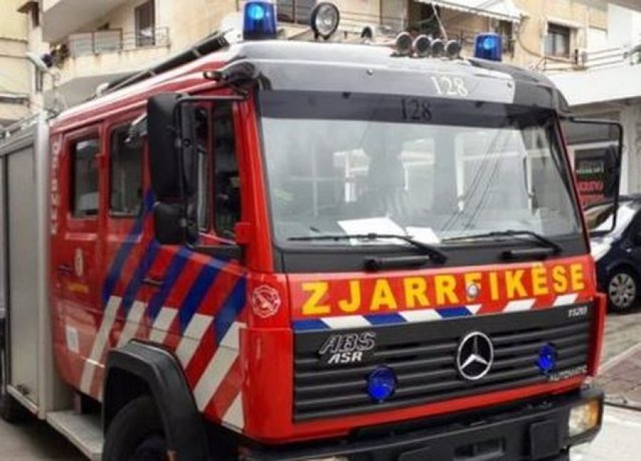 Përfshihet nga flakët banesa e një 80-vjeçari në Fushë-Arrëz, ja si është gjendja e të moshuarit