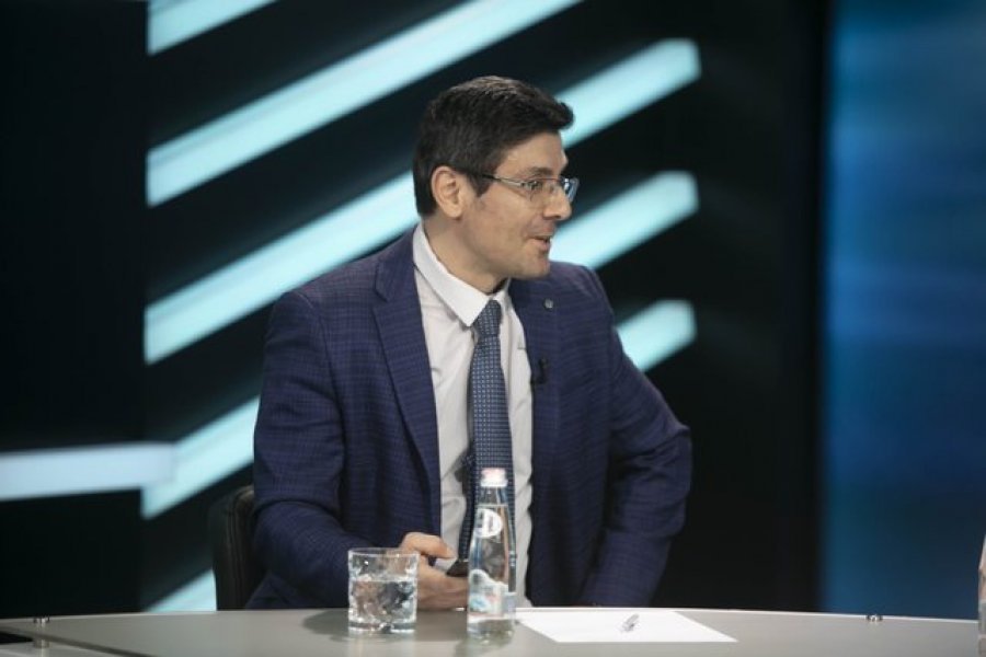 Bota dhe rajoni  sot dhe nesër