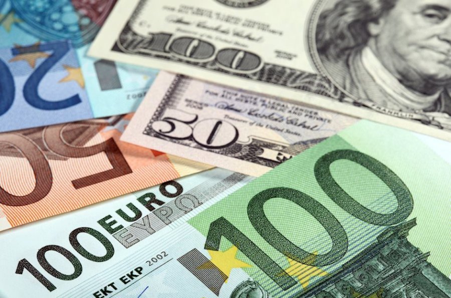 rritje-e-pazakonte-e-depozitave-ne-euro-me-218-mln-euro-ne-maj-nga-biznesi-dhe-llogari-te-tjera