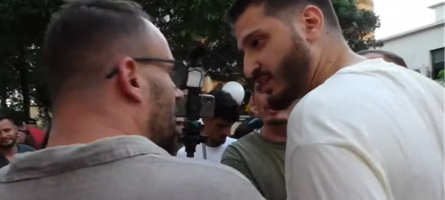 Lirohen gjashtë protestuesit e arrestuar, qytetarët në kor para policisë: Ne nuk dorëzohemi 