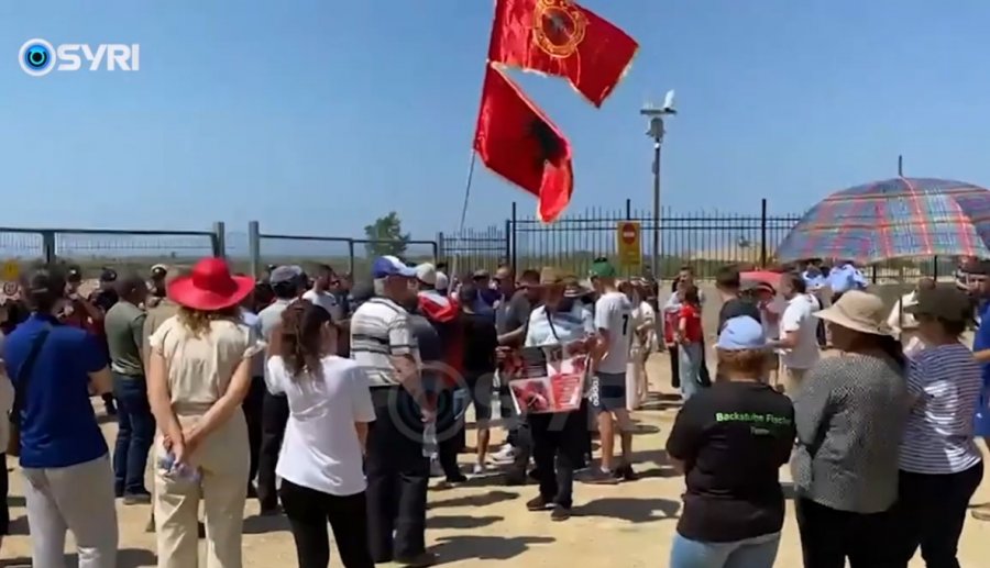 SYRI TV/ Banorët e Baks Rrjollit protestojnë sërish, banorët: Nuk heqim dorë nga prona tona