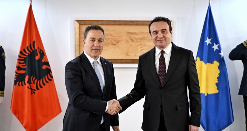 Kurti takohet me Peleshin, diskutohet koordinimi e integrimi evropian