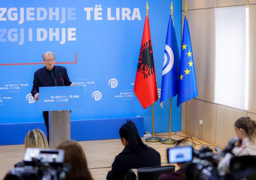 Berisha: Edi Rama armiqësinë e tij ndaj Kosovës e ka të lidhur direkt me Vuçiçin dhe trashëgiminë e tij 