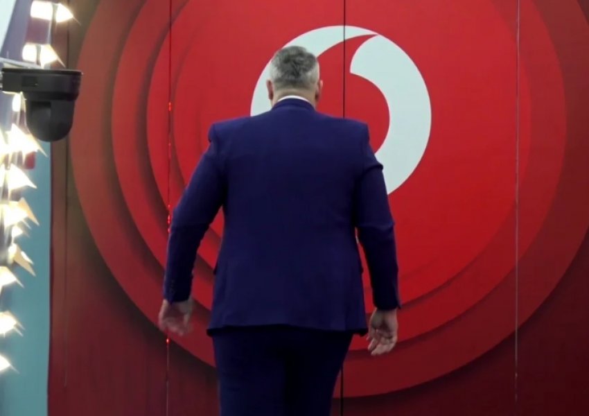Debatet e ashpra në shtëpi, Rogerti lë shtëpinë e 'Big Brother VIP'