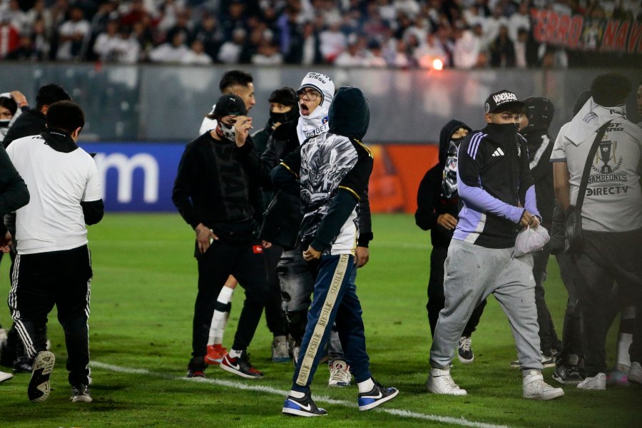 Derbi kthehet në tragjedi, qëllohet për vdekje tifozi