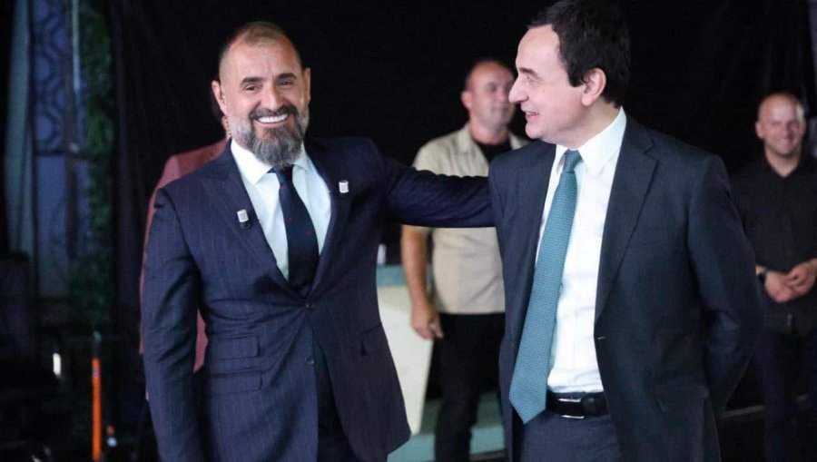 Kurti apo 'mullahët' e Kosovës po e 'djegin' Osmanin?
