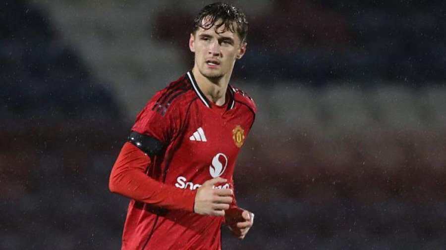 Fletcher i Manchester United ndëshkohet me 6 ndeshje për fyerje homofobe