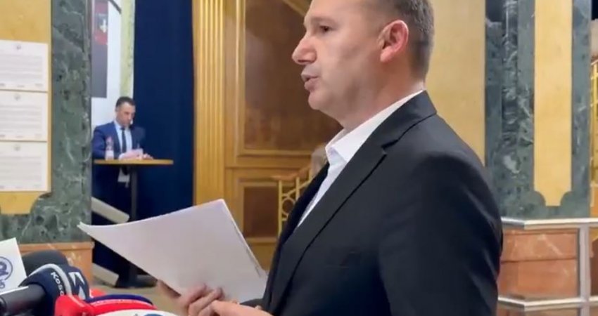 Kërkesa për ndryshime kushtetuese për Presidentin, Zemaj: E vonshme