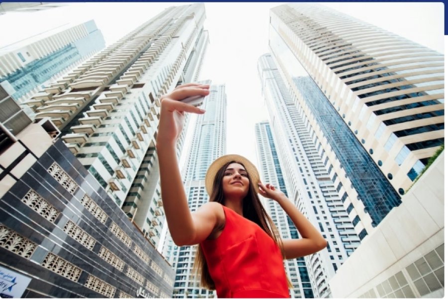 Burg për një postim? Dubai prezantoi rregulla të reja për influencerat - shkelja e tyre mund të jetë shumë e kushtueshme