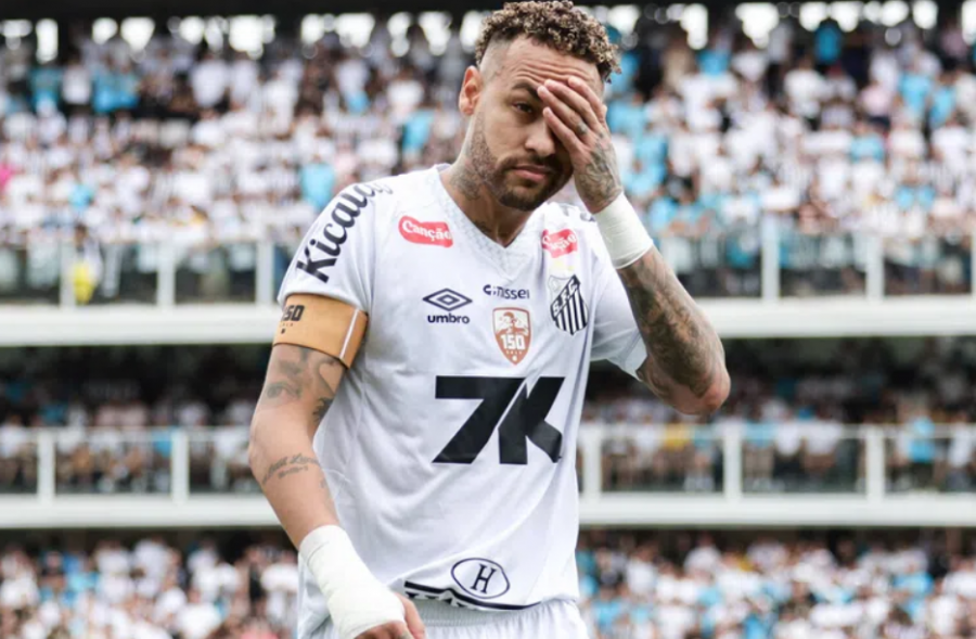 Ish-kuzhinierja padit Neymar-in: Punë deri në 16 orë në ditë dhe probleme shëndetësore