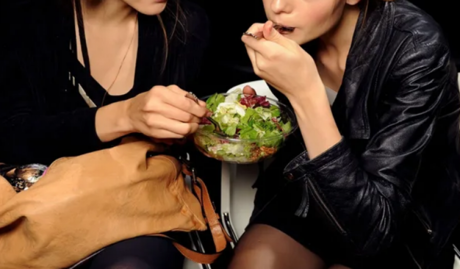 Proteina, fibra… çfarë vjen më pas në pjatën tonë?