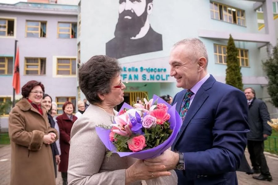 '7 marsi'/ Meta: Fatkeqësisht, shumë prej mësuesve sot e festojnë larg atdheut! Arsimi përballet me sfida të mëdha
