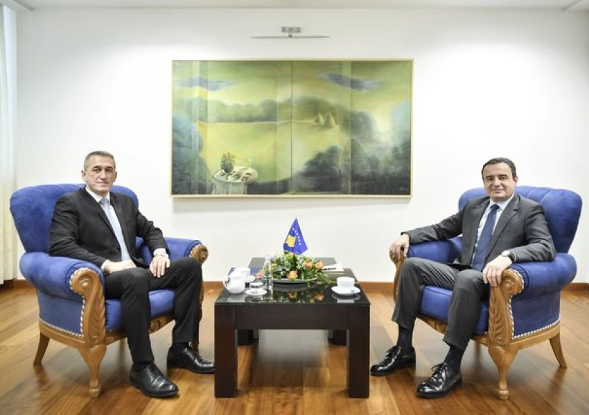 ‘24 hektarë për Manastirin e Deçanit’/ Zëdhënësi i qeverisë Kurti sqaron deklaratat e Rashiq