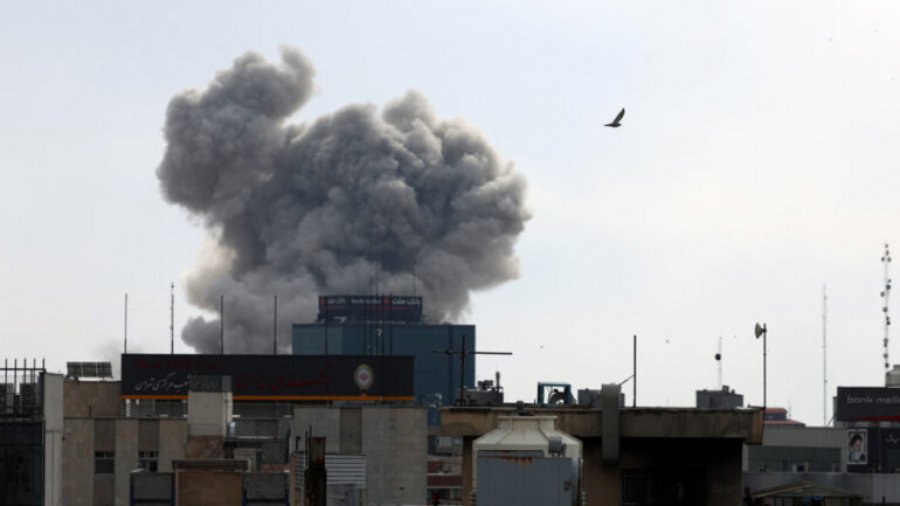 Emiratet e Bashkuara Arabe mohojnë përfshirjen në sulmin ndaj një uzine desalinimi në Iran